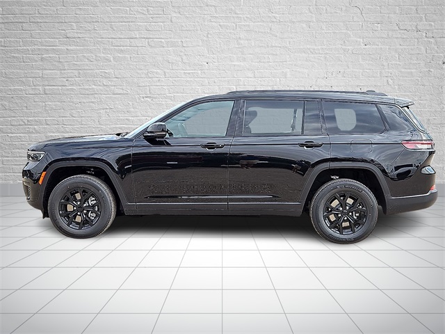 2025 Jeep Grand Cherokee Altitude photo 2