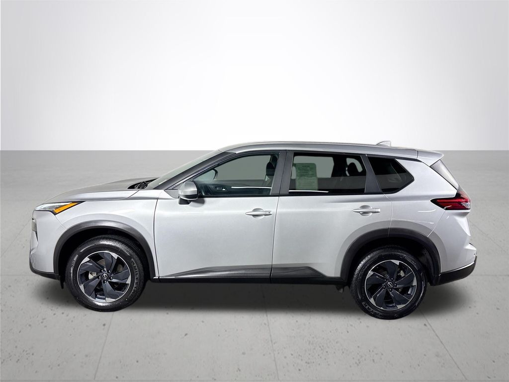 2024 Nissan Rogue SV photo 9