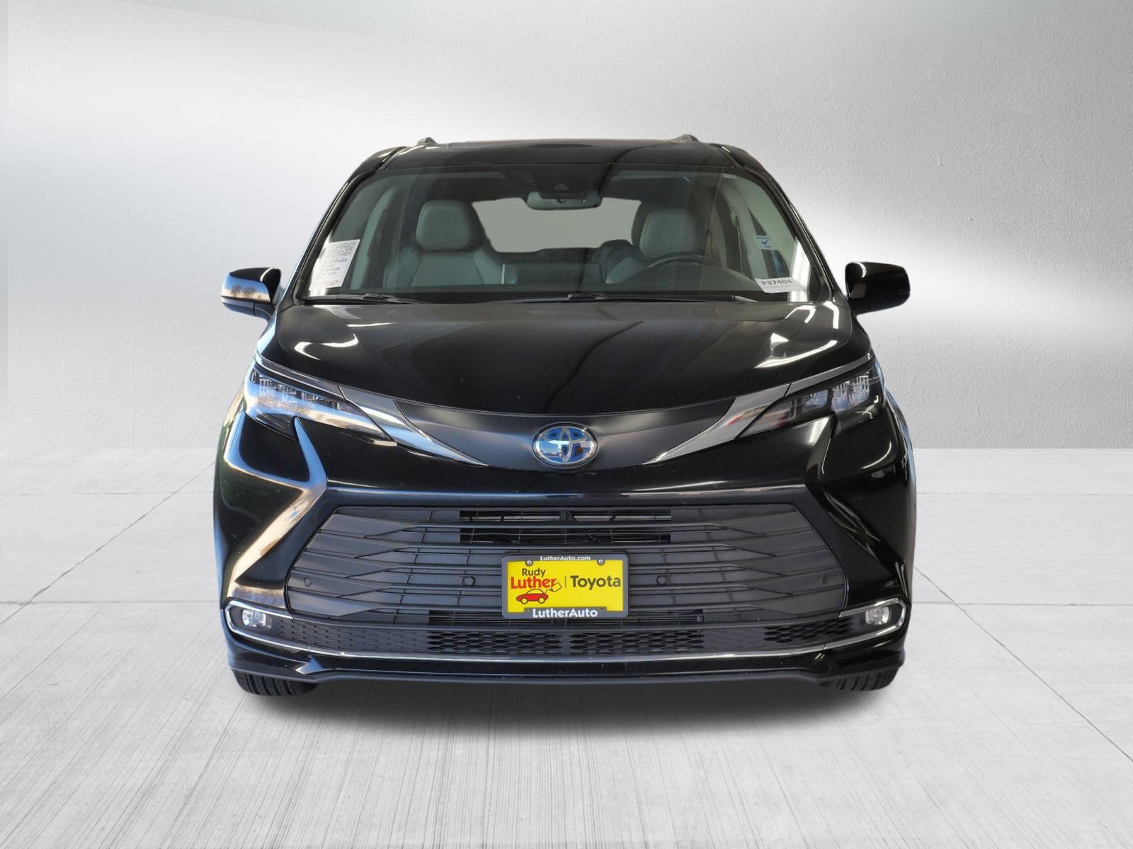 Certified 2024 Toyota Sienna XLE with VIN 5TDYRKEC0RS205982 for sale in Golden Valley, Minnesota