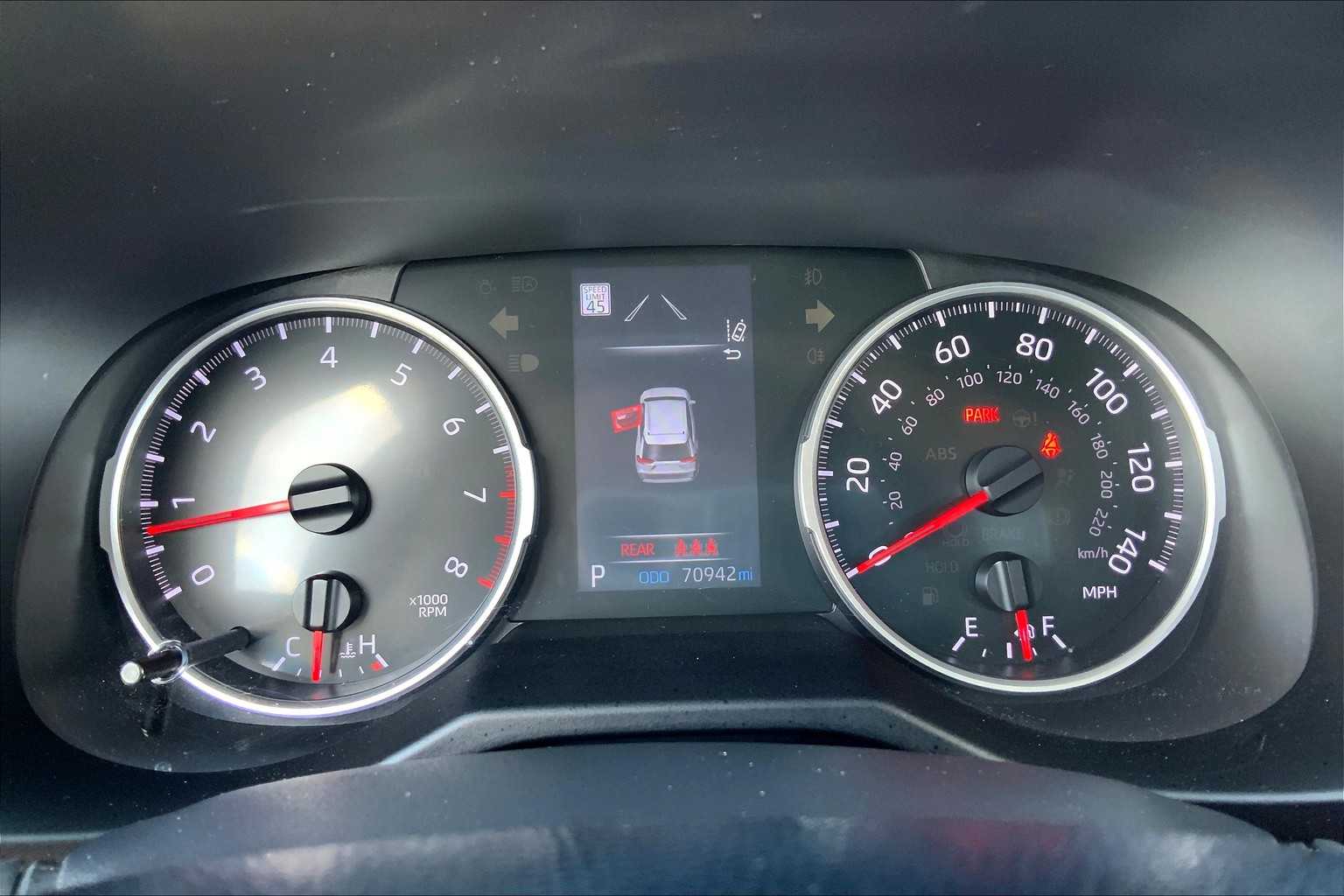 2019 Toyota RAV4 LE photo 24