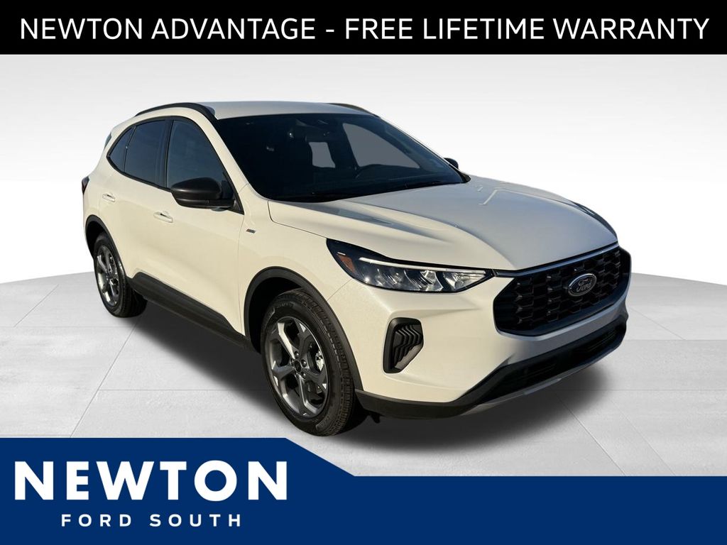 2025 Ford Escape ST-Line's photo