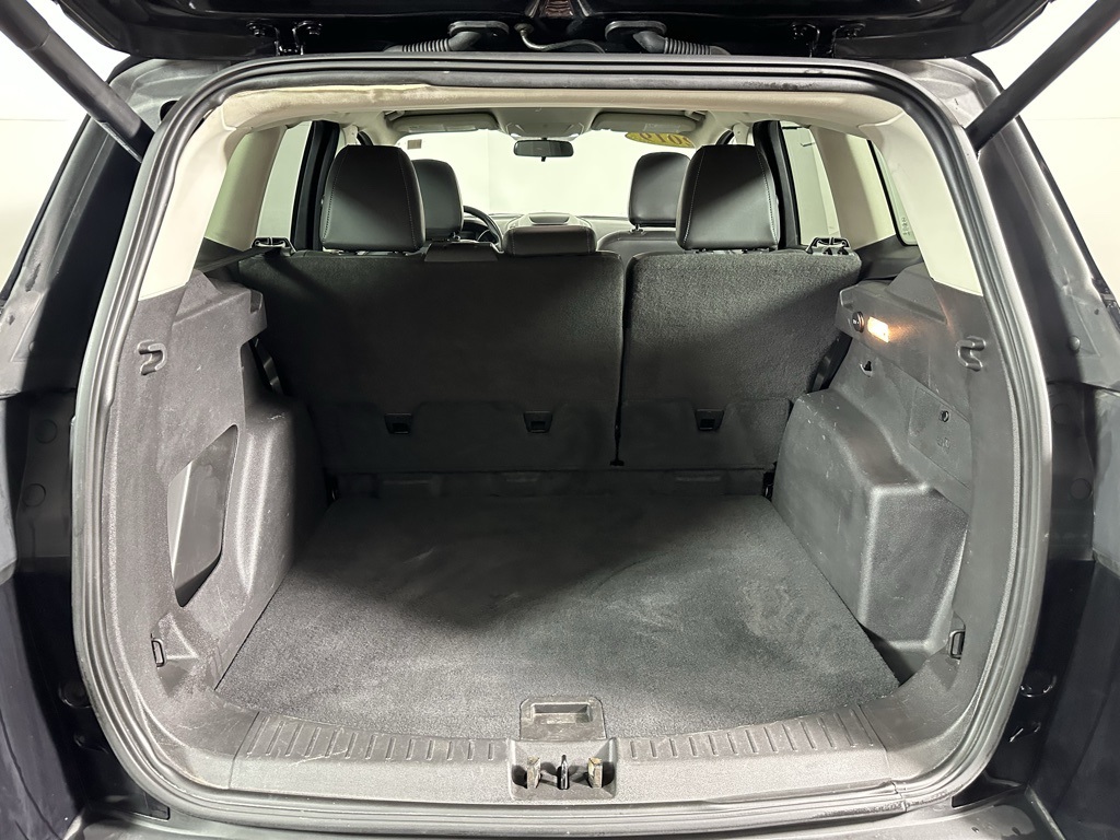 2019 Ford Escape SEL photo 5
