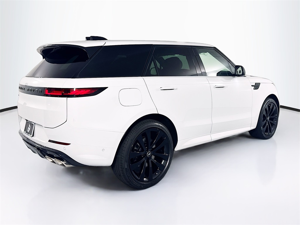 2025 Land Rover Range Rover Sport SE photo 5