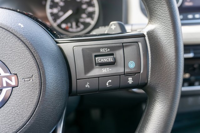 2022 Nissan Rogue SV photo 15