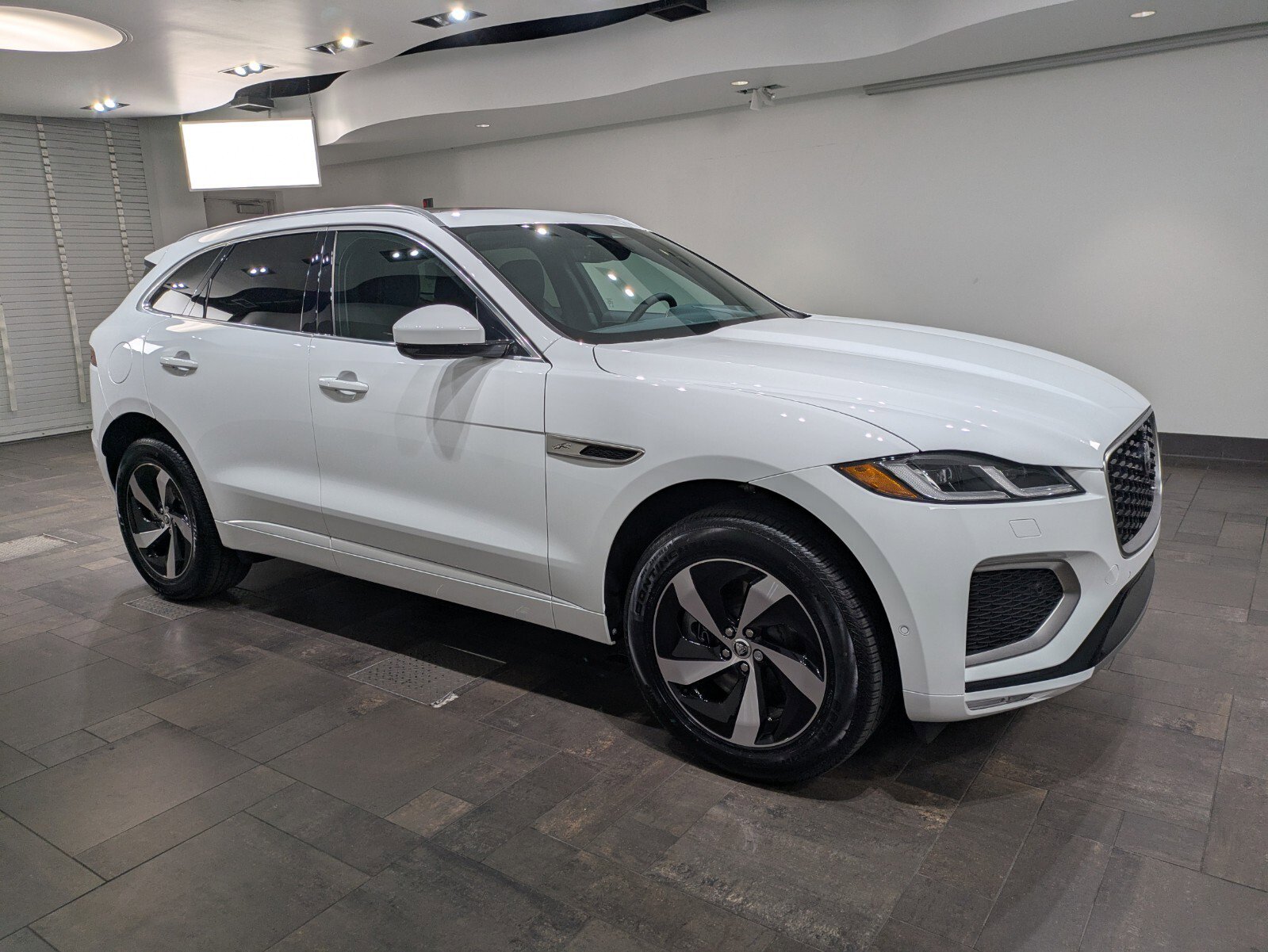 2026 Jaguar F-PACE P250 R-Dynamic S photo 26