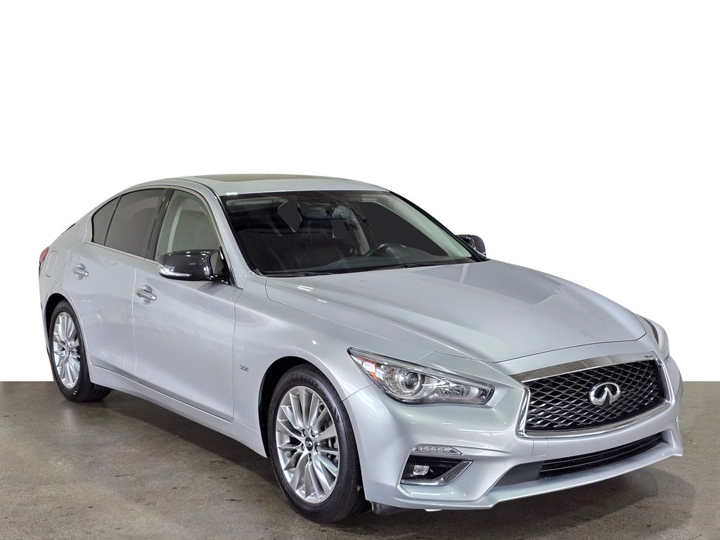 2019 Infiniti Q50 3.0t LUXE photo 3