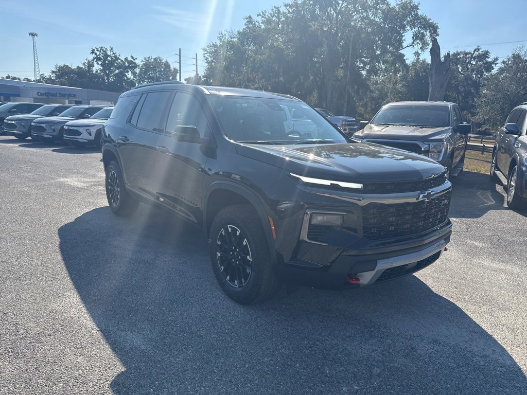 2026 Chevrolet Traverse Z71 photo 2