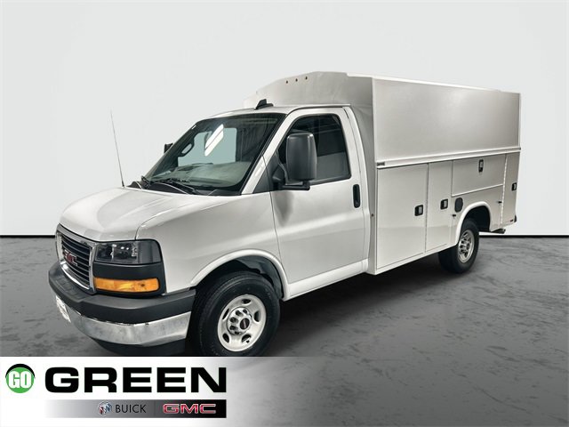 2025 GMC Savana Cutaway Work Van's photo