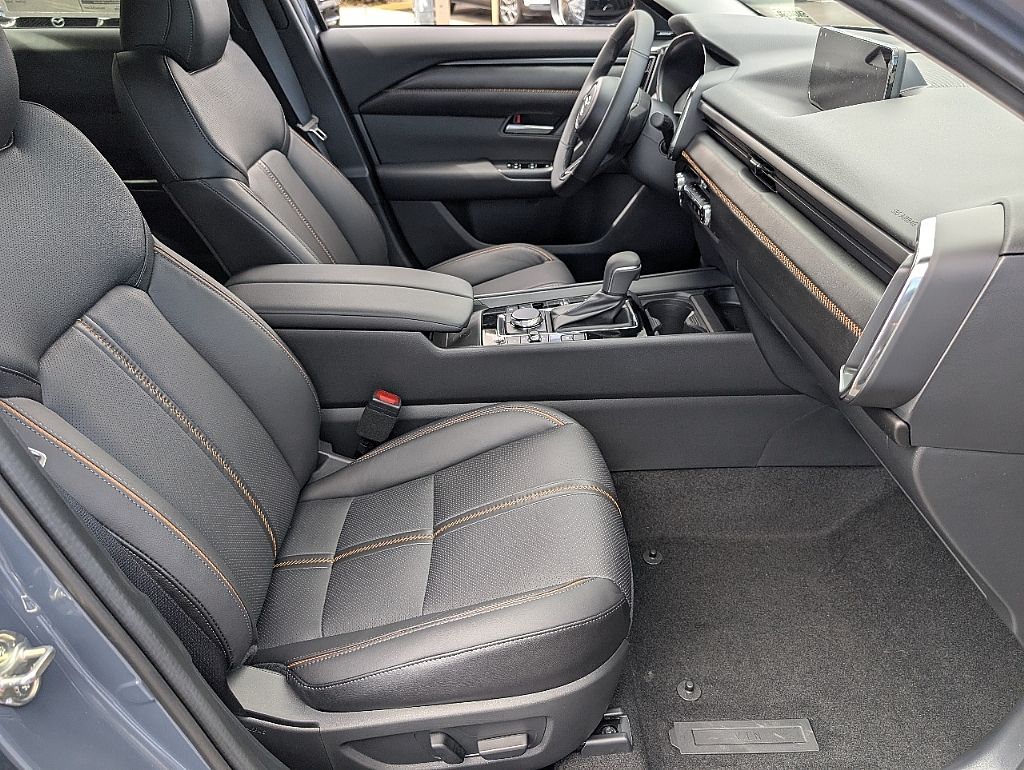 2025 Mazda CX-50 Premium Plus photo 12