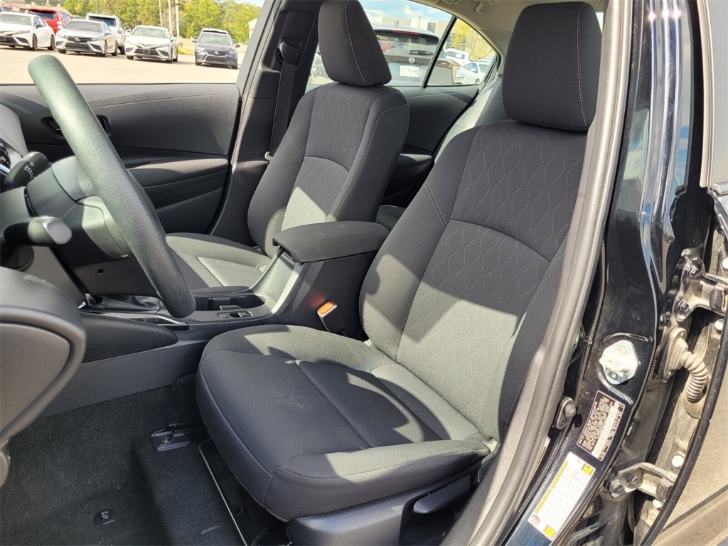 2024 Toyota Corolla LE photo 4