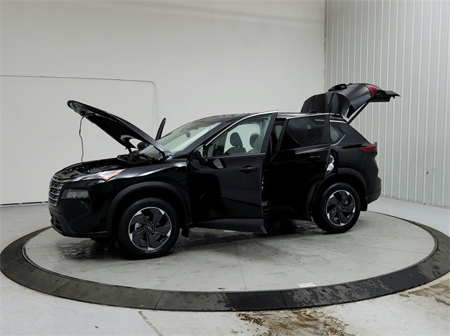 2025 Nissan Rogue SV photo 10
