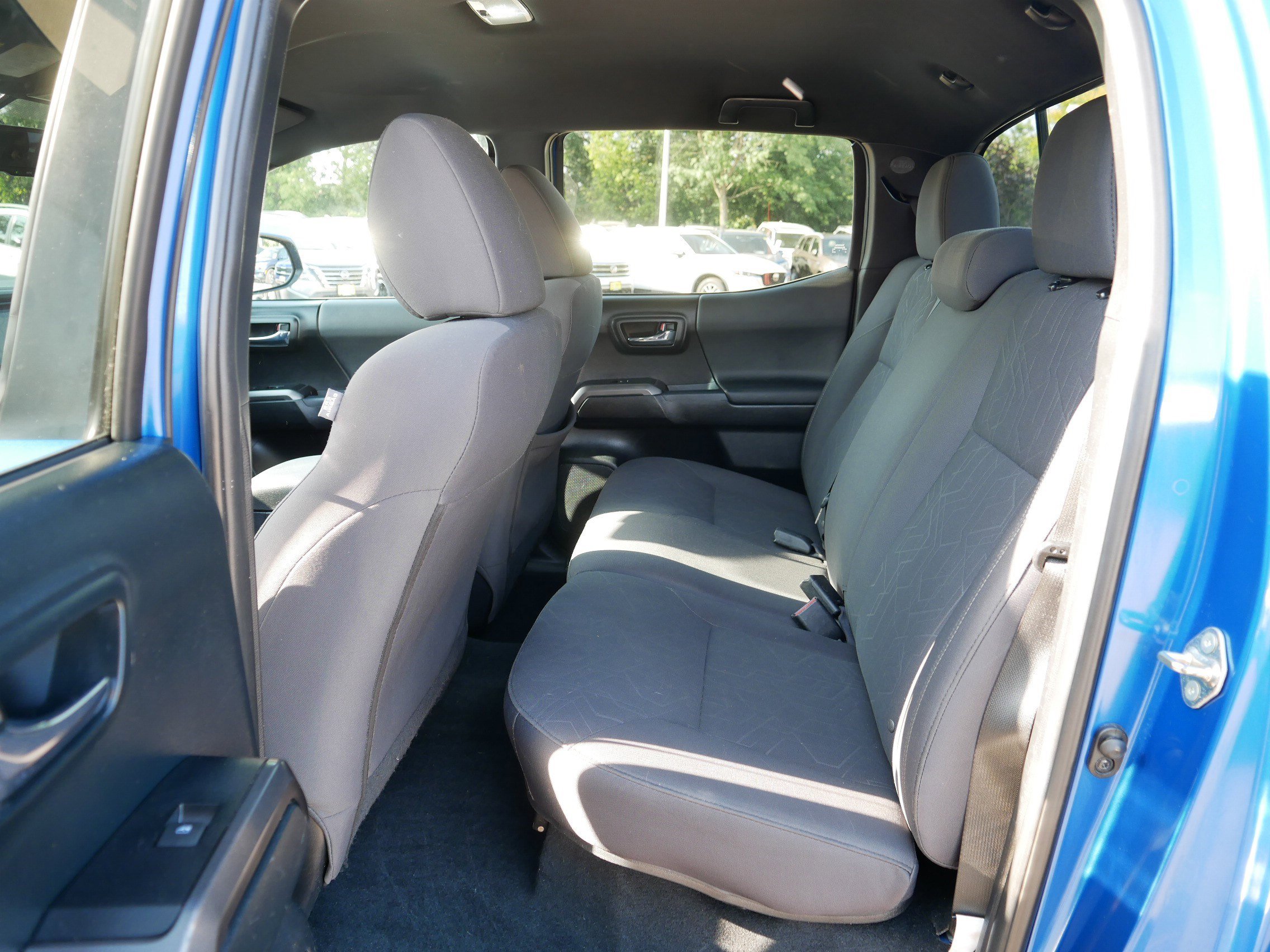2017 Toyota Tacoma TRD 4x4 photo 34