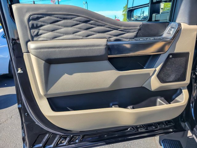 2025 FORD F-450 - Image 58