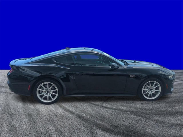 2024 Ford Mustang GT Premium photo 3