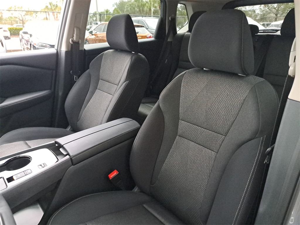 2026 Nissan Rogue SV photo 19