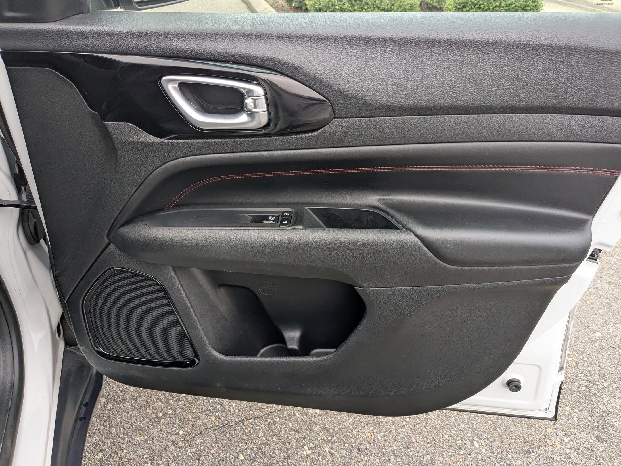 2023 Jeep Compass Trailhawk photo 30