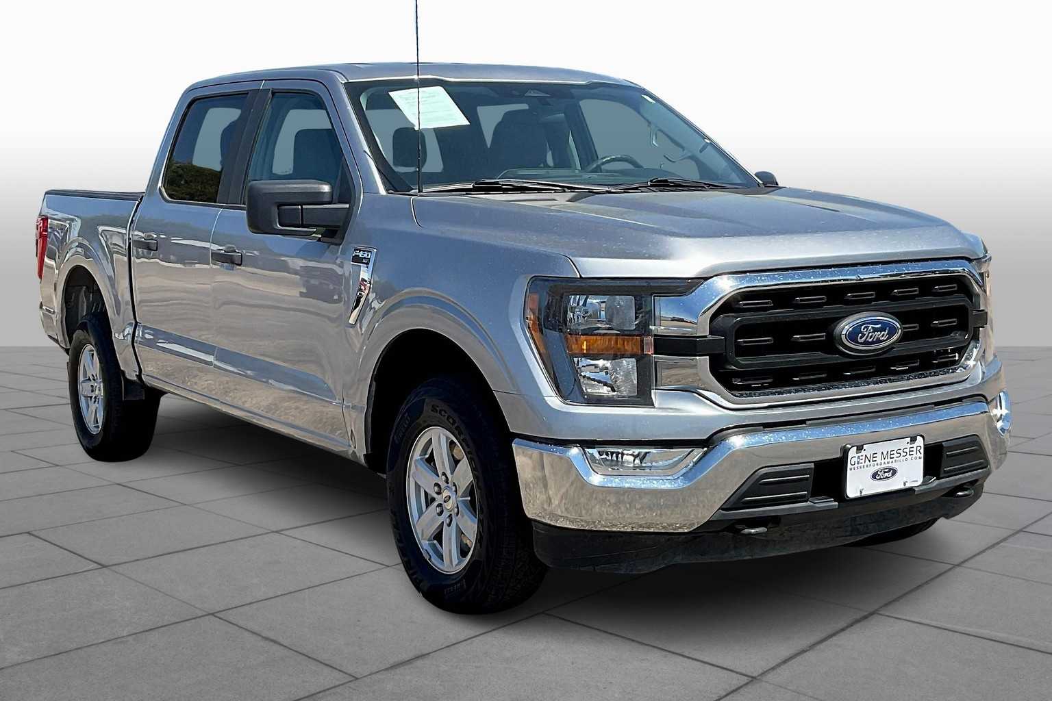 2023 Ford F-150 XLT photo 2