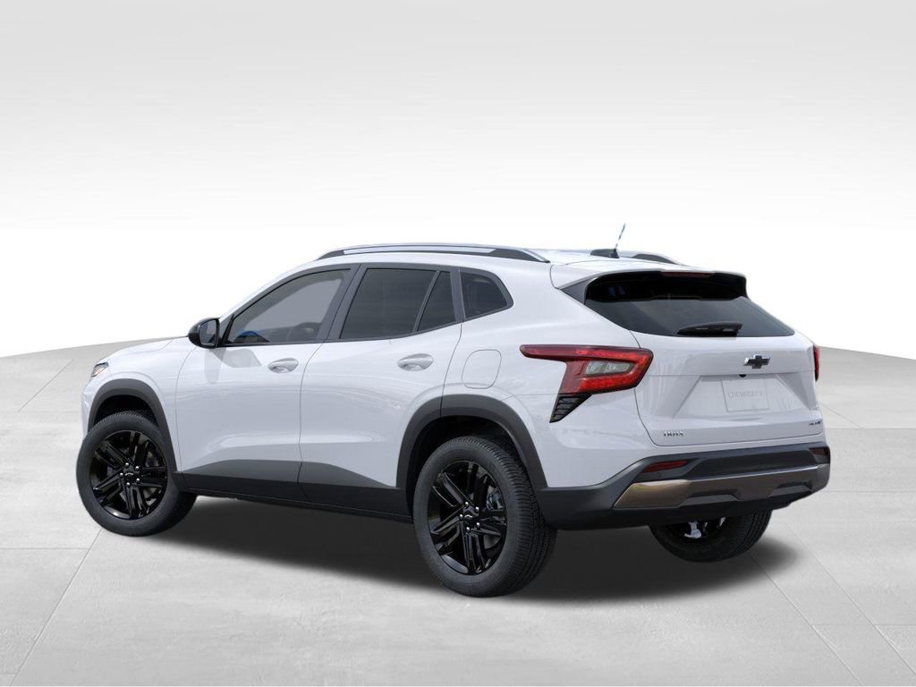 2026 Chevrolet Trax ACTIV photo 2