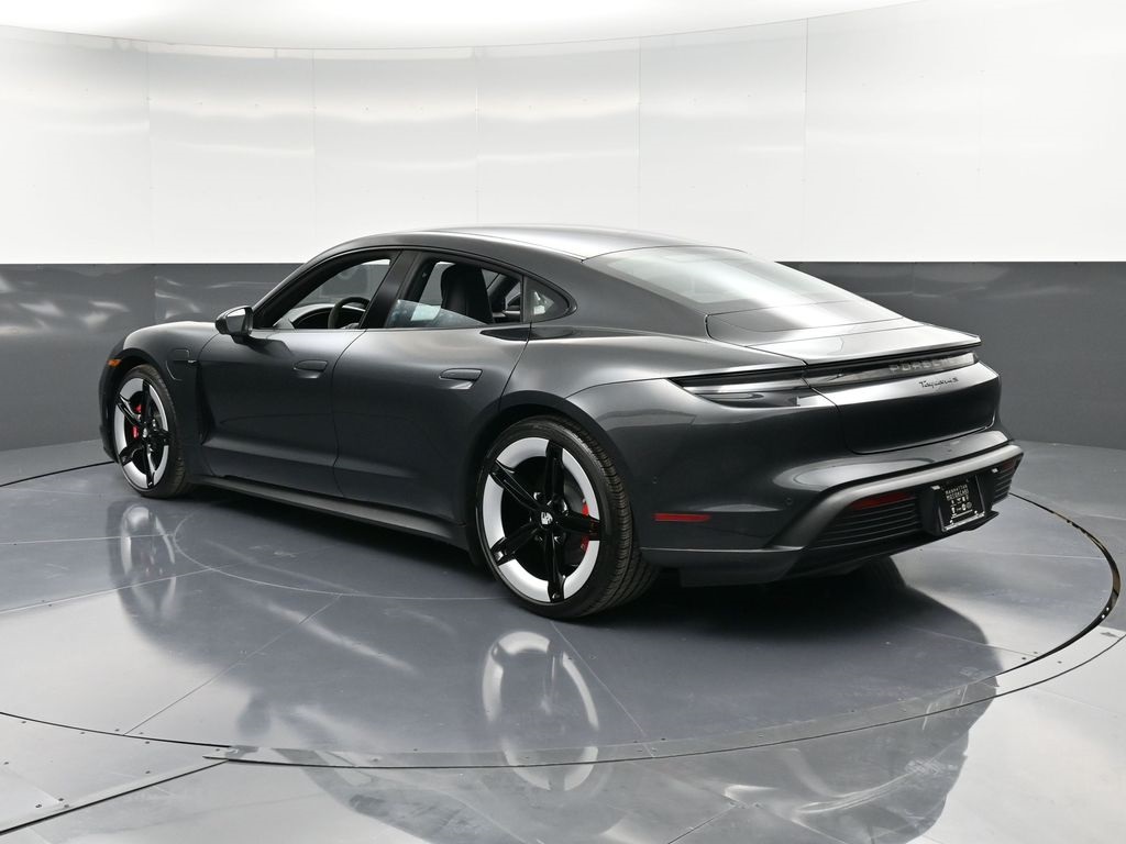 2025 Porsche Taycan 4S photo 3
