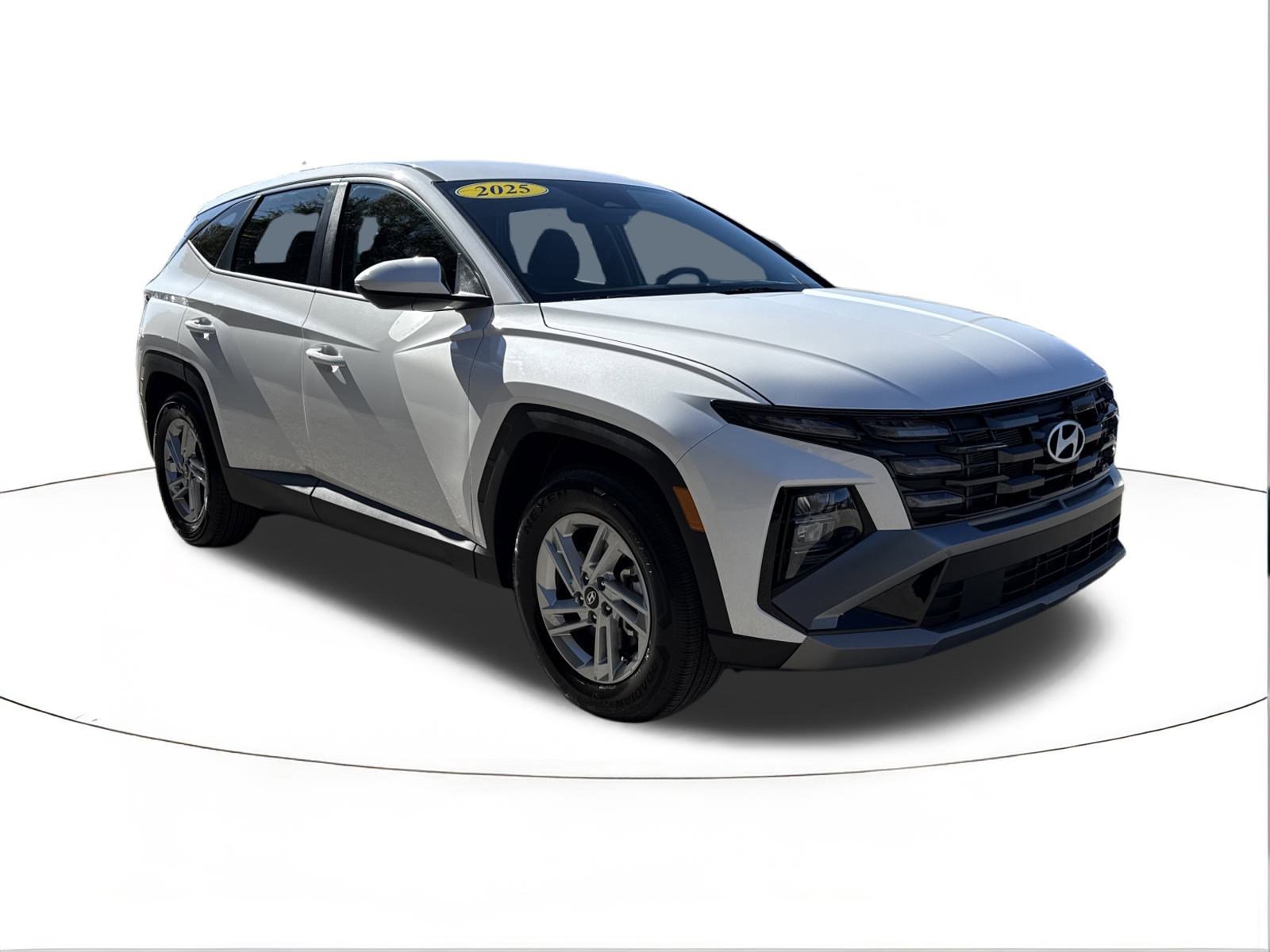 2025 Hyundai Tucson SE's photo