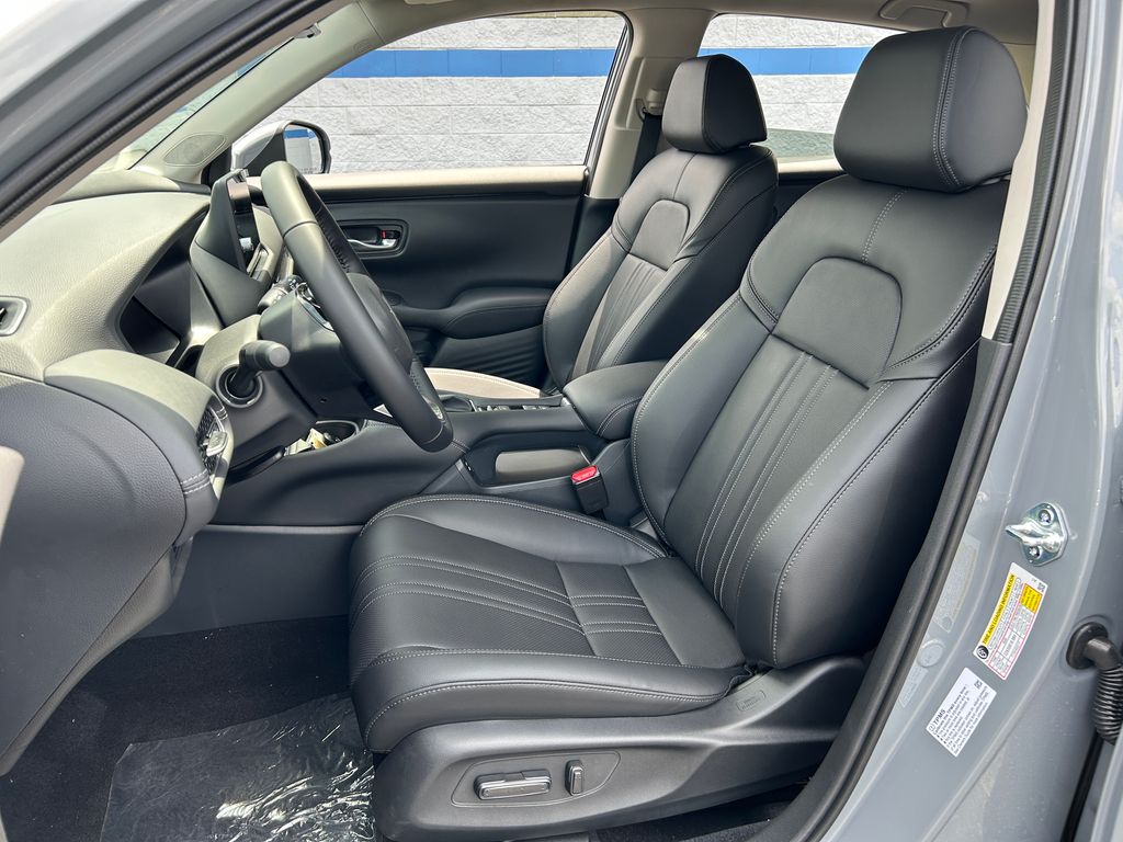 2026 Honda HR-V EX-L photo 15