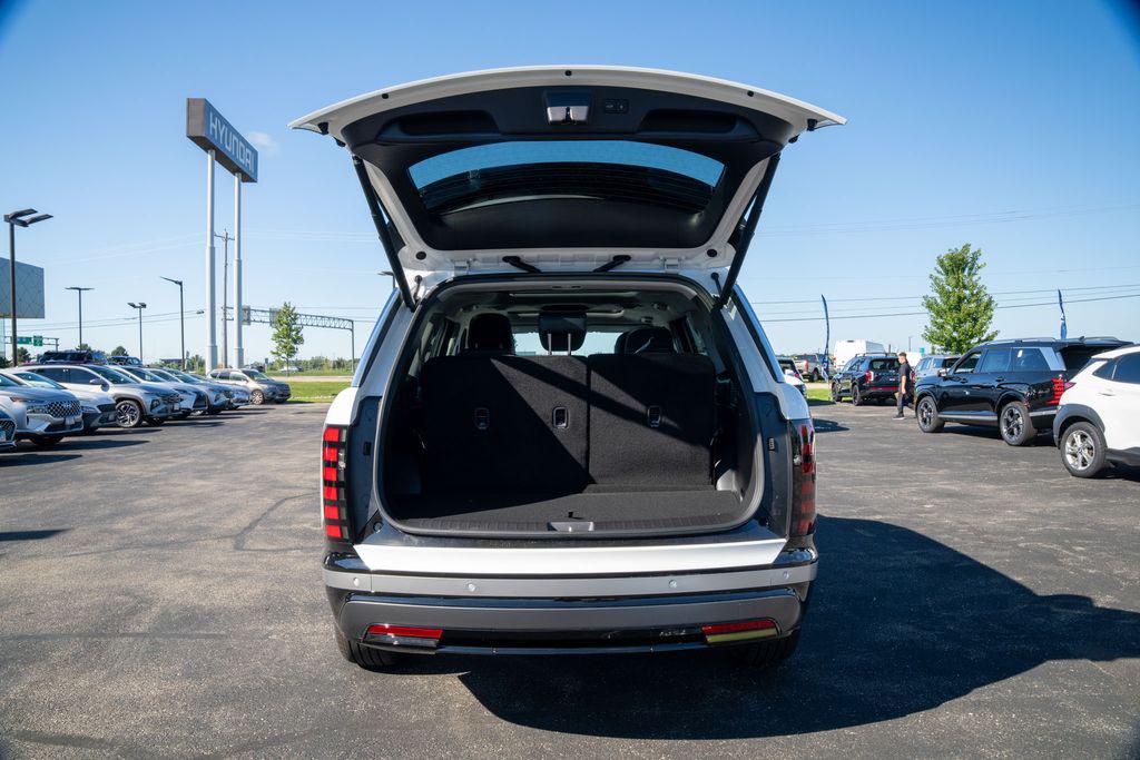 2026 Hyundai Palisade Limited photo 10