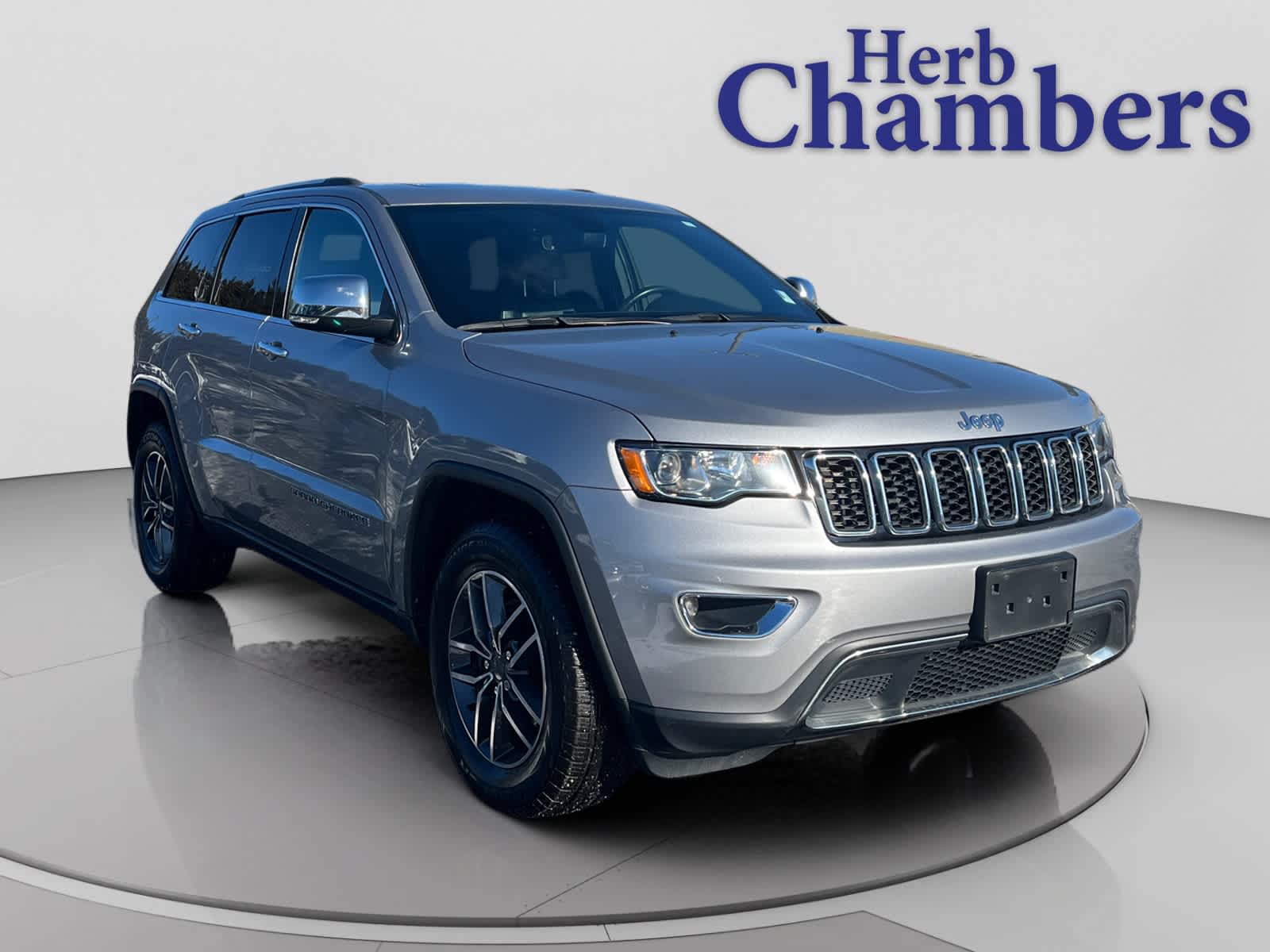 2019 Jeep Grand Cherokee Limited's photo