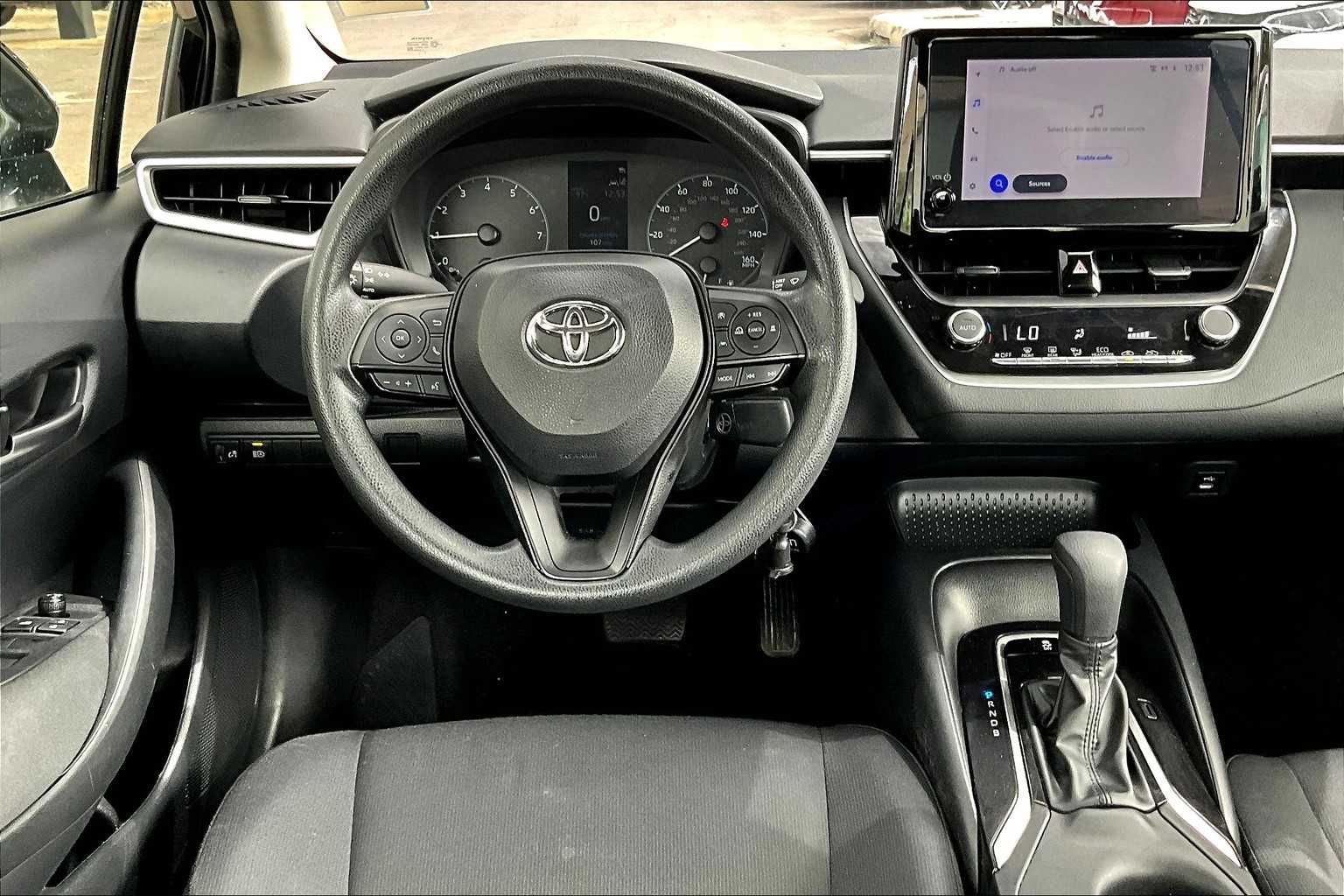 2023 Toyota Corolla LE photo 5