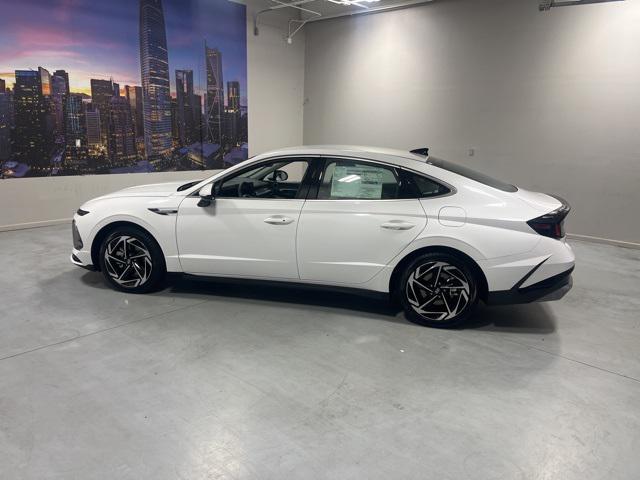 2026 Hyundai Sonata SEL Sport photo 4