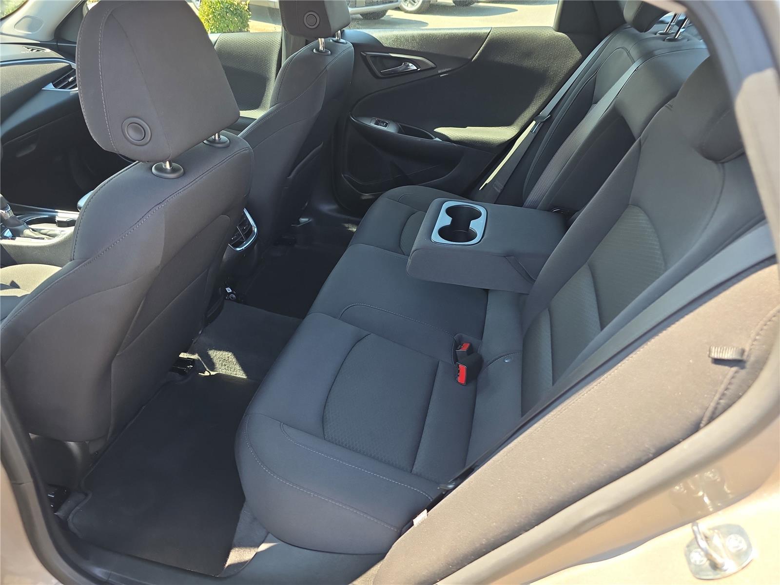 2024 Chevrolet Malibu 1LT photo 13