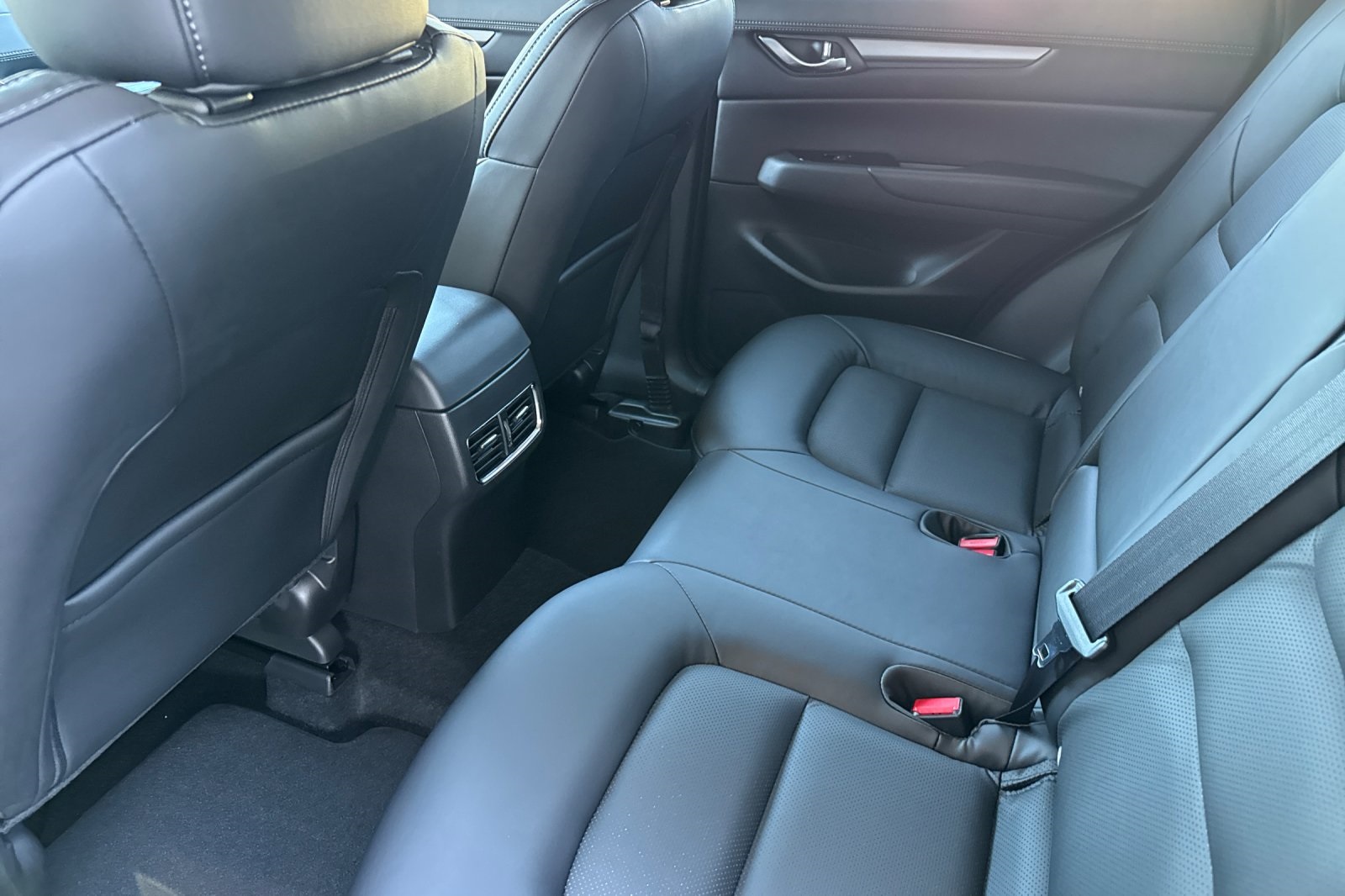2025 Mazda CX-5 2.5 Select photo 12