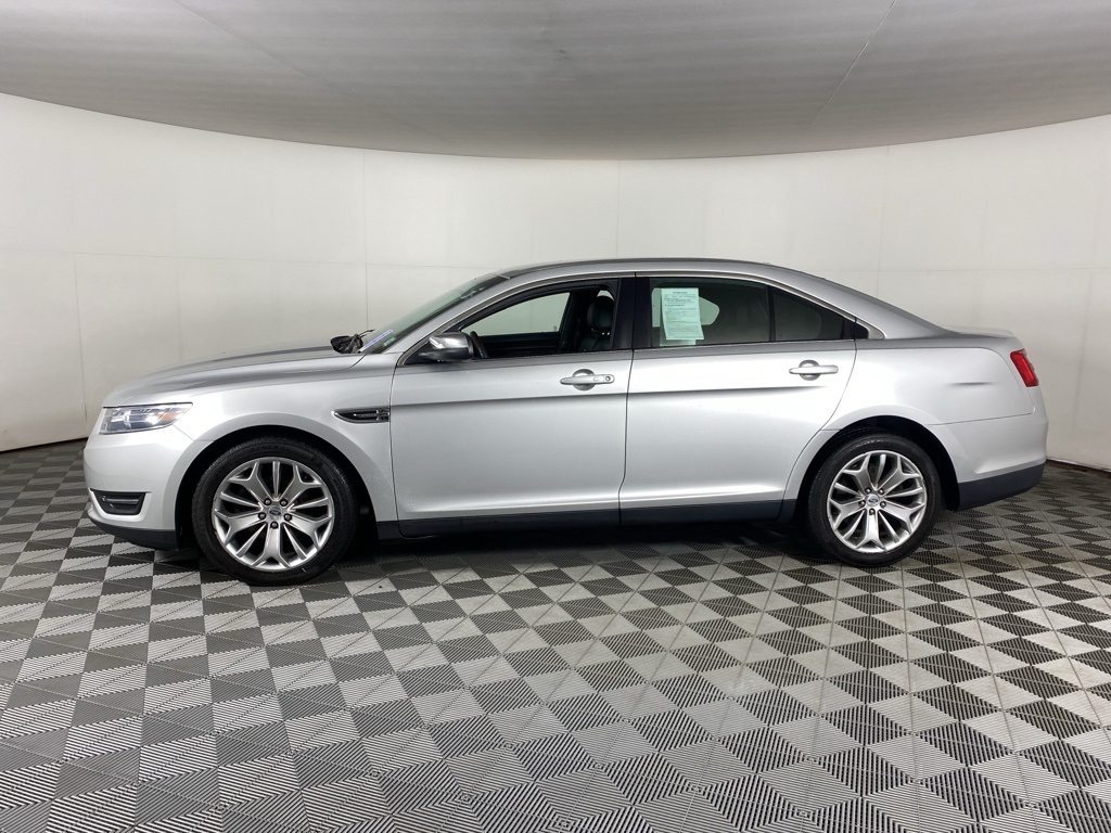 2016 Ford Taurus Limited photo 4