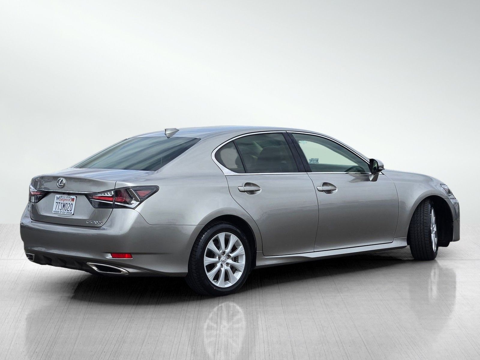 2016 Lexus GS 200t photo 4