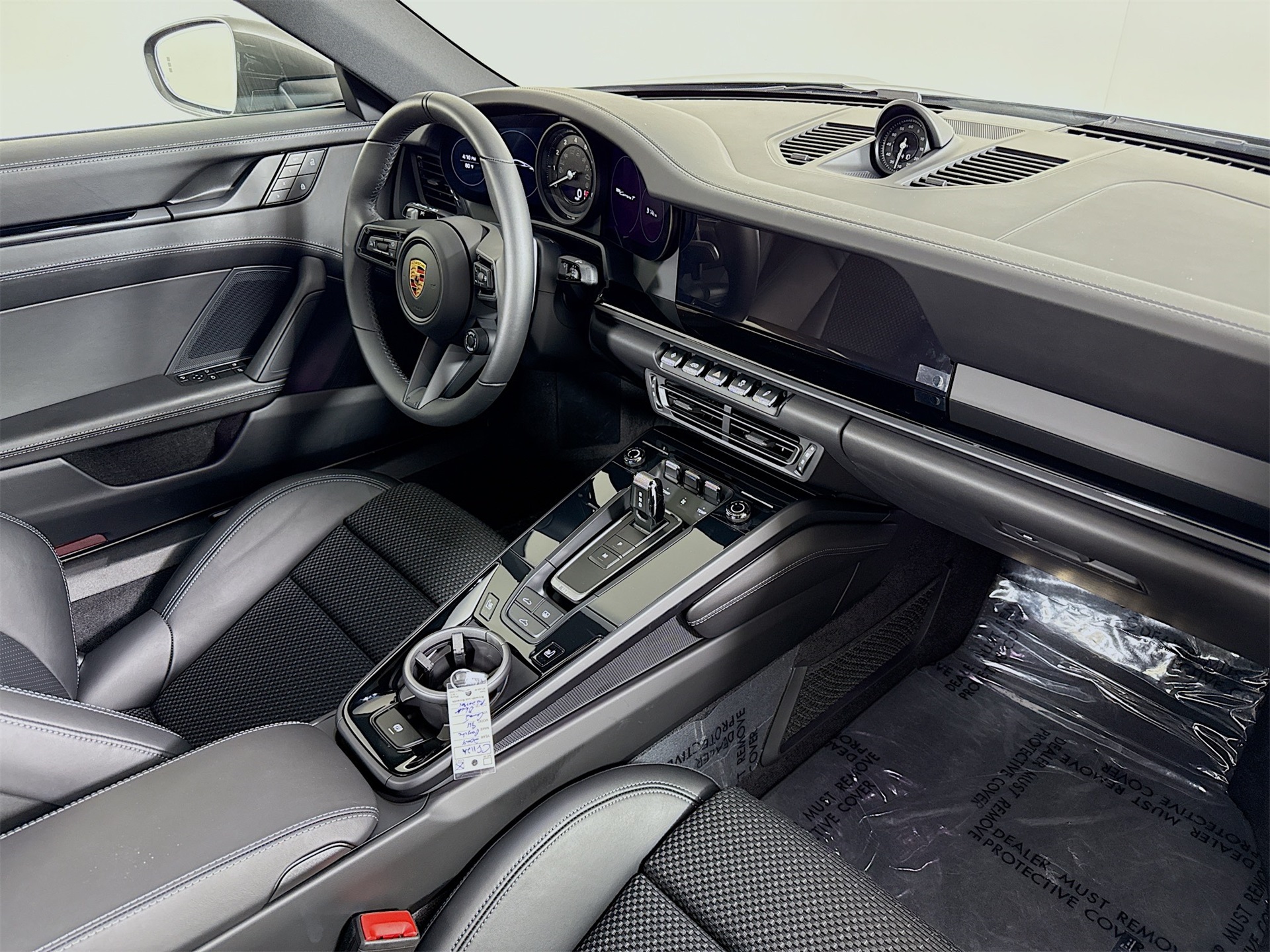 2024 Porsche 911 T photo 25
