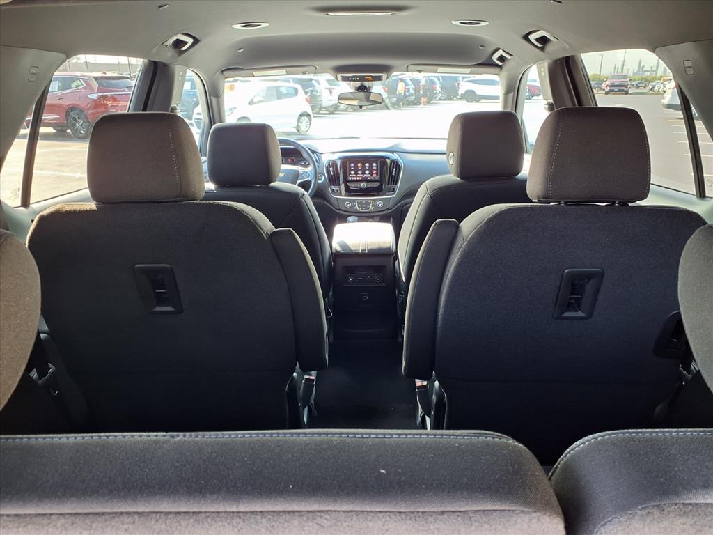 2023 Chevrolet Traverse Cloth photo 8
