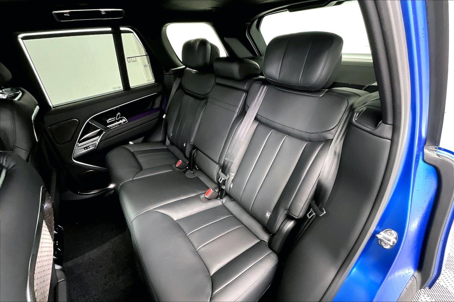 2025 Land Rover Range Rover Autobiography photo 4