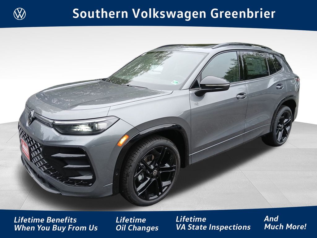 2026 Volkswagen Tiguan SE R-LINE BLACK's photo