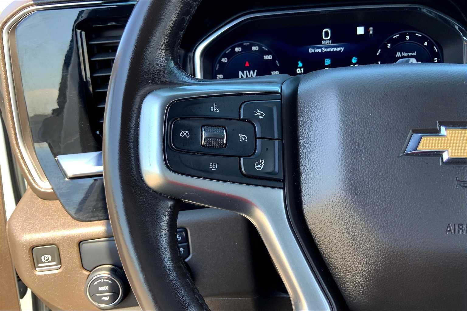 2022 Chevrolet Silverado 1500 LT photo 22