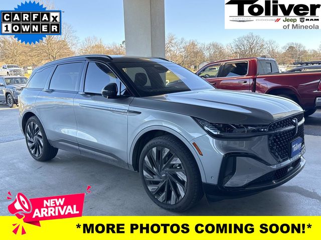 2024 Lincoln Nautilus Reserve's photo