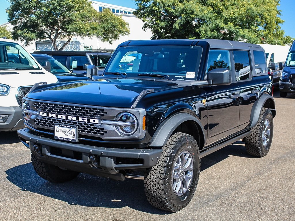 2025 Ford Bronco Badlands photo 3