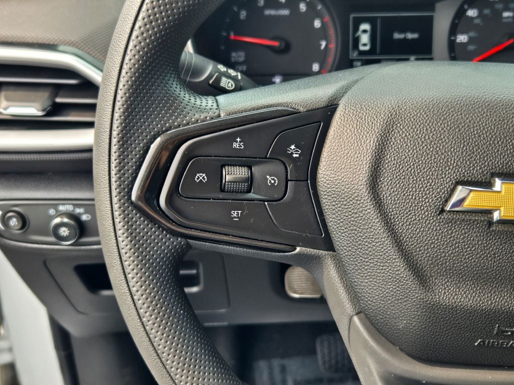 2022 Chevrolet Trailblazer LS photo 21