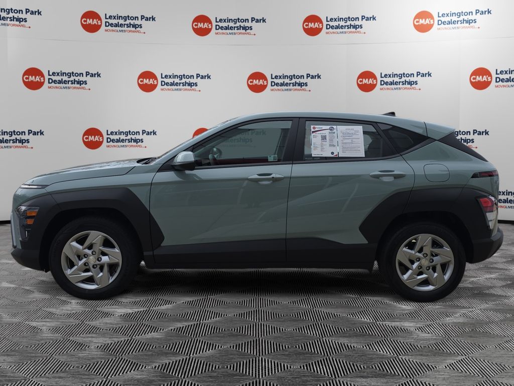 2025 Hyundai Kona SE photo 4