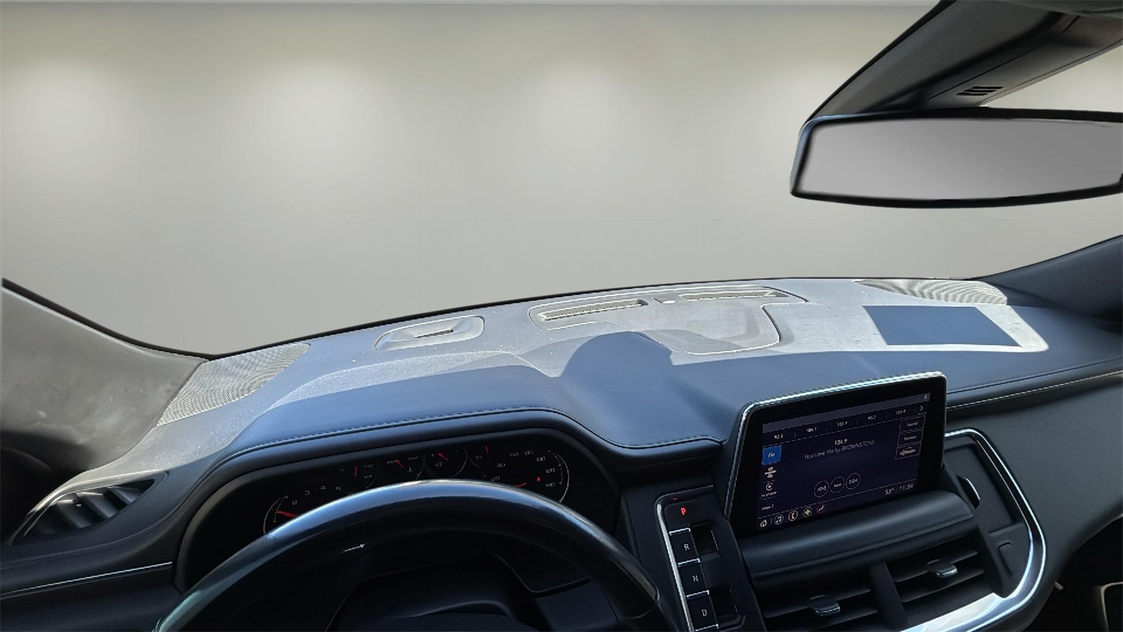 2021 Chevrolet Suburban LT photo 6