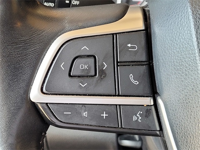 2022 Toyota Highlander XLE photo 28