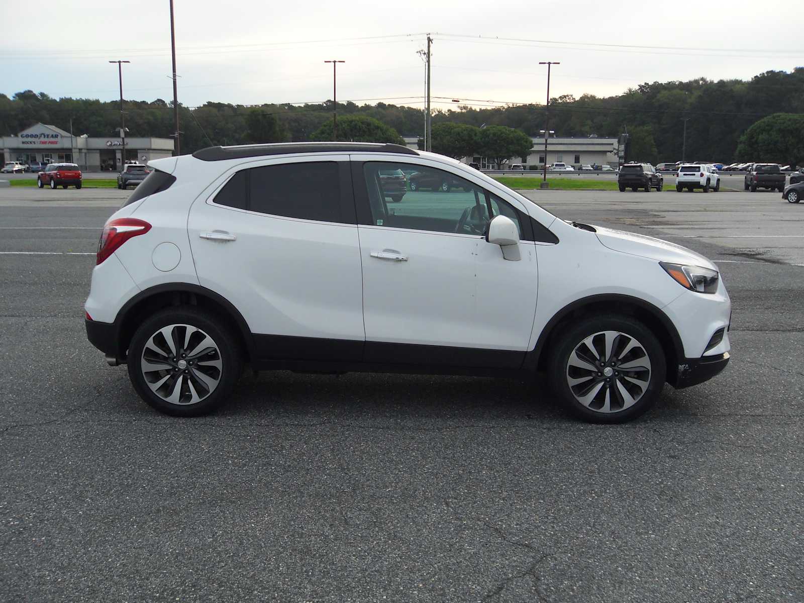 2022 Buick Encore Preferred photo 5