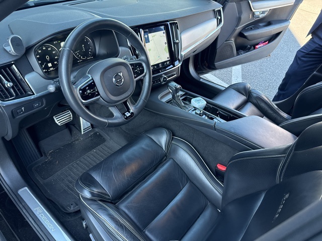 2018 Volvo V90 T5 R-Design photo 6