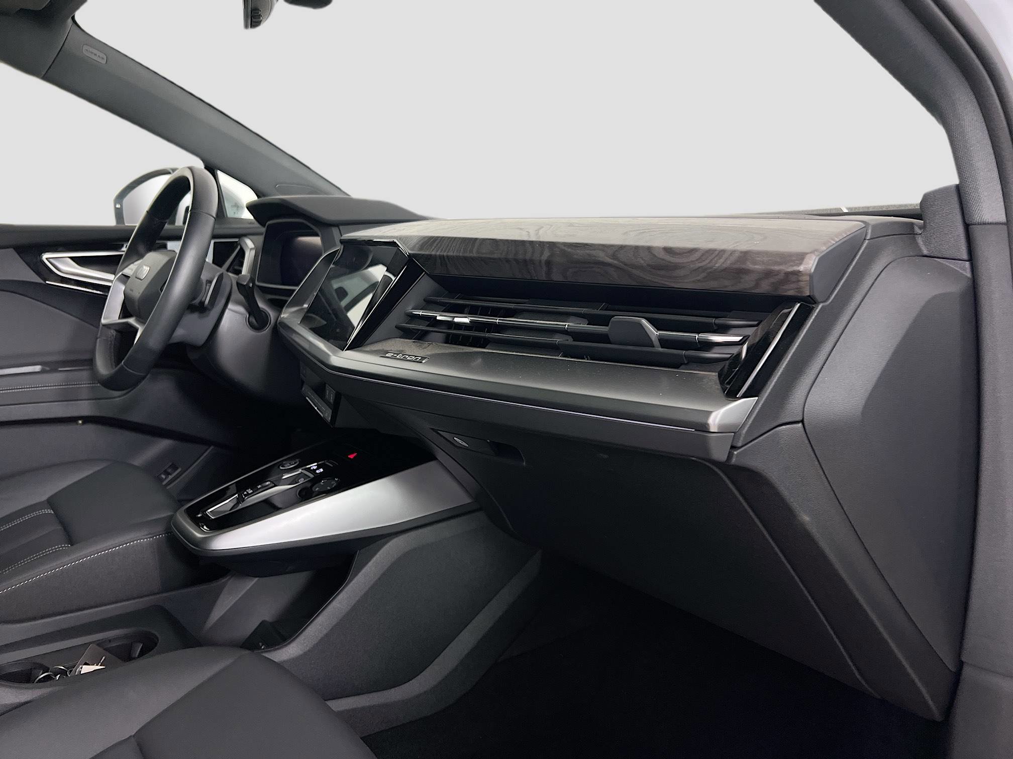 2024 Audi Q4 E-tron Sportback Premium photo 31