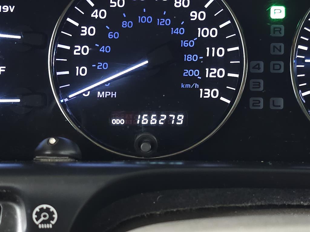 2006 Lexus LX 470 photo 17