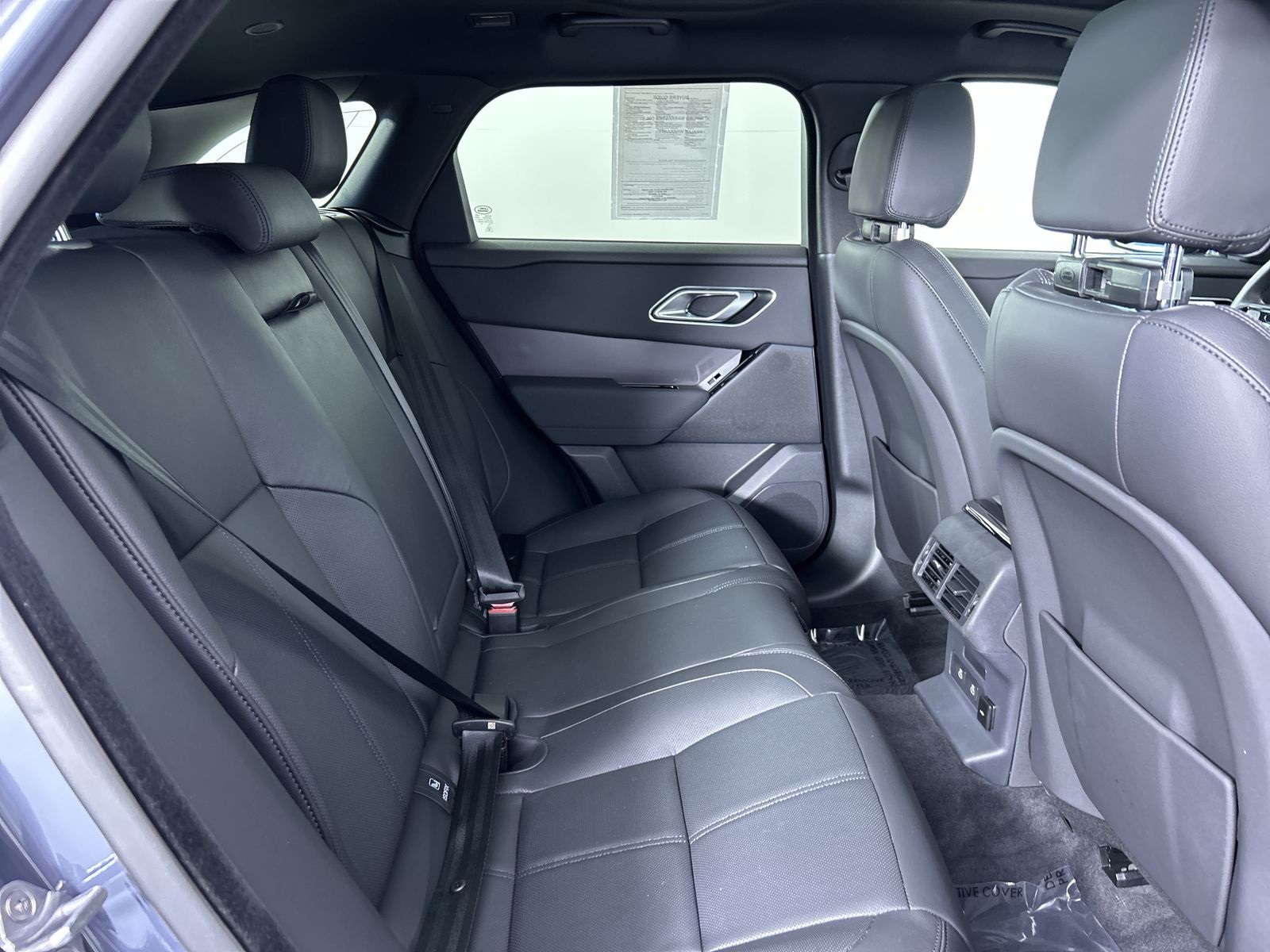2025 Land Rover Range Rover Velar SE photo 28