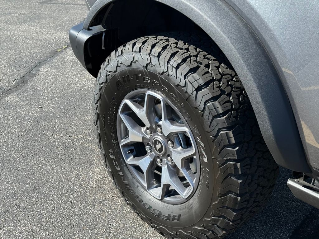 2025 Ford Bronco Badlands photo 14
